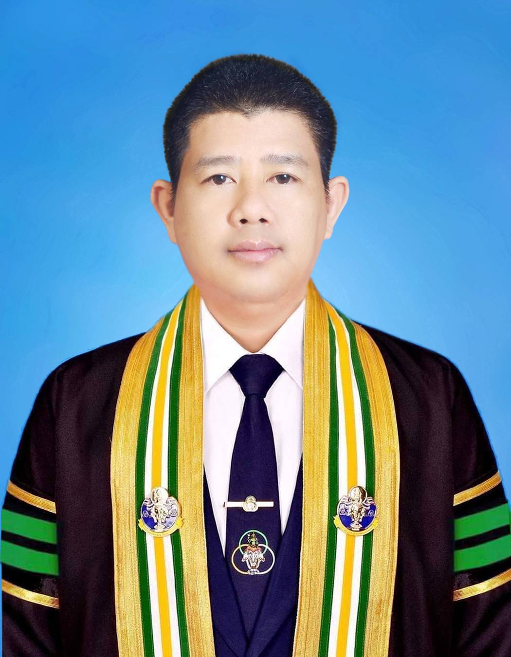 นายปิยวุฒิ  มังคุด